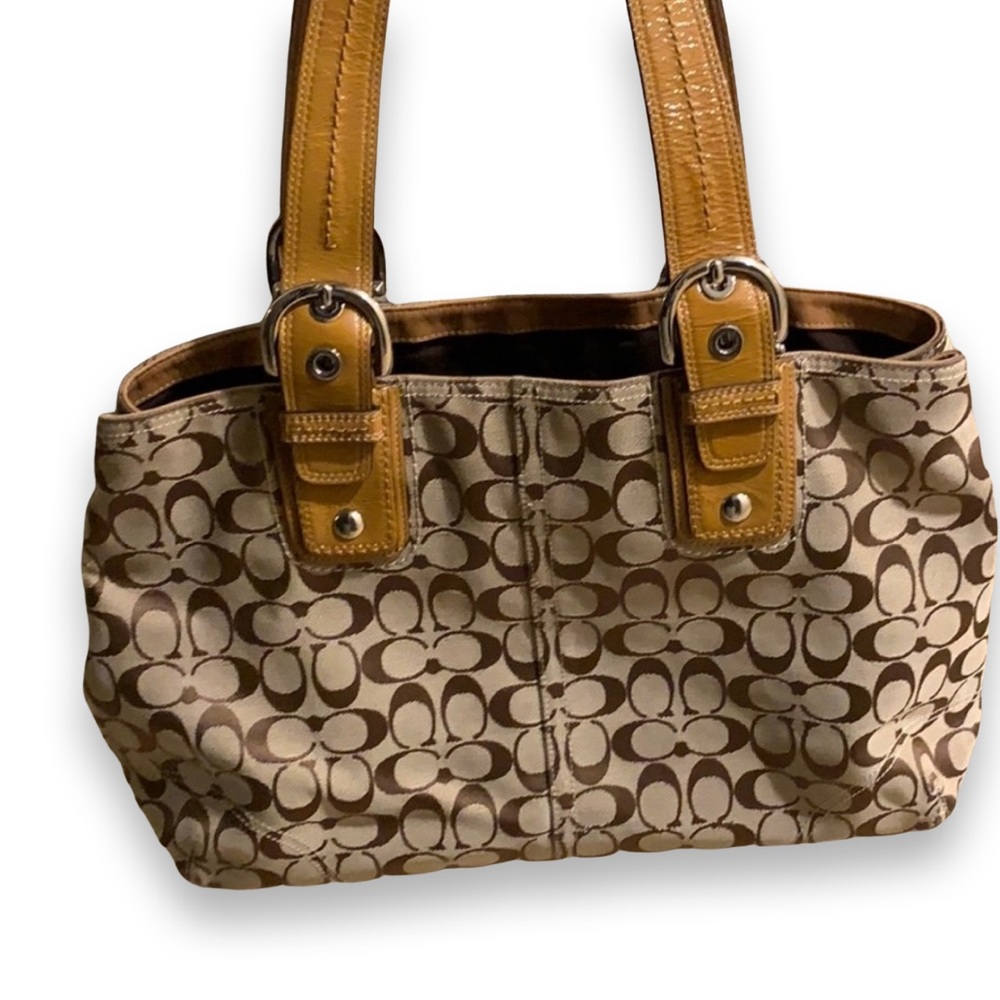 Coach purse 👜